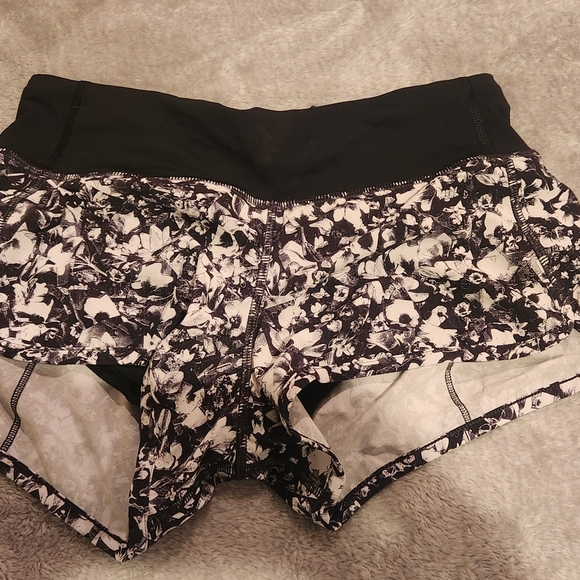 Shorts - Picture 2 of 2